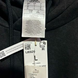 NWT black adidas hoodie SIZE L sold at URBAN